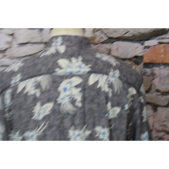 TOMMY BAHAMA Men's Hawaiian Camp Shirt All Silk Floral Pattern Short Sleeve 2XL - Picture 5 of 13
